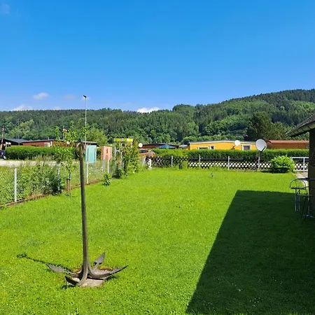 Haus Beim Wasser Im Gruenen In Sehr Ruhiger Lage!! 度假居
