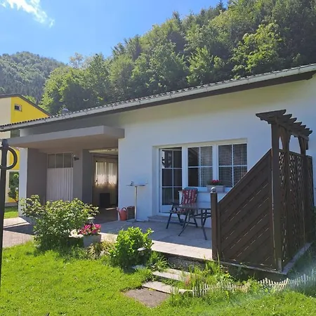 度假居 Haus Beim Wasser Im Gruenen In Sehr Ruhiger Lage!! *
